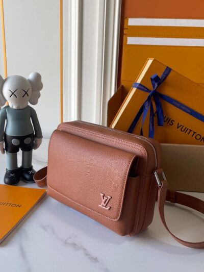 Louis Vuitton Boarding Messenger Bag