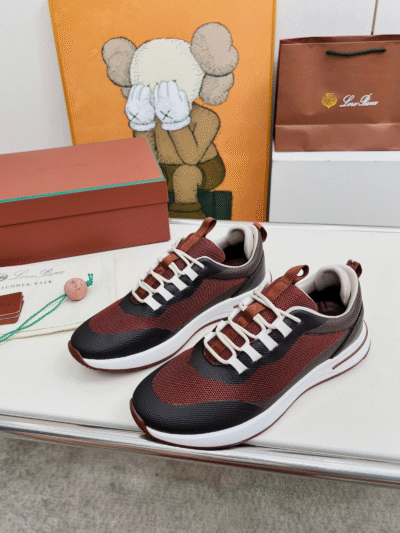 Loro Piana Weekend Walkers