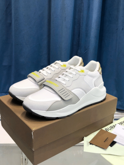 BURBERRY Sneakers White Yellow