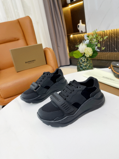 BURBERRY Sneakers Black on Black