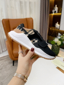 BURBERRY Sneakers Black