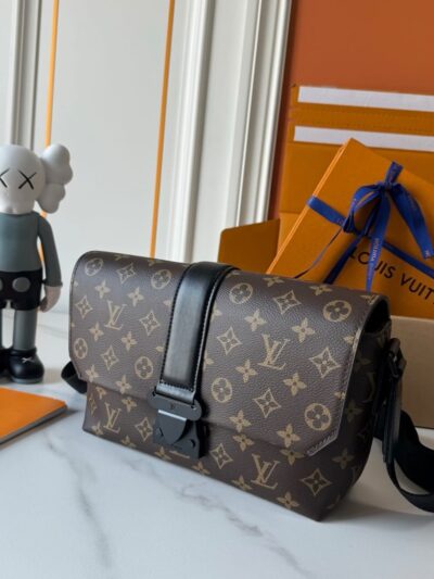 Louis Vuitton S-cape Bag