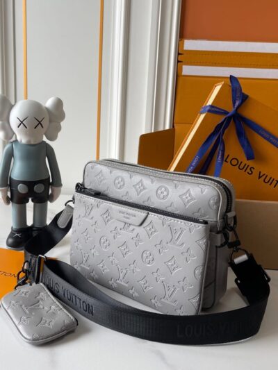 Louis Vuitton Trio Messenger Bag