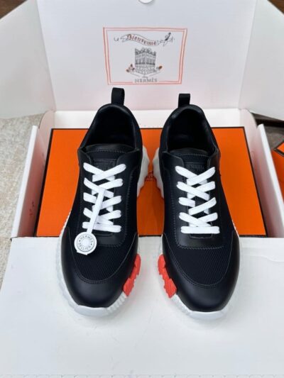 Hermes Boucing